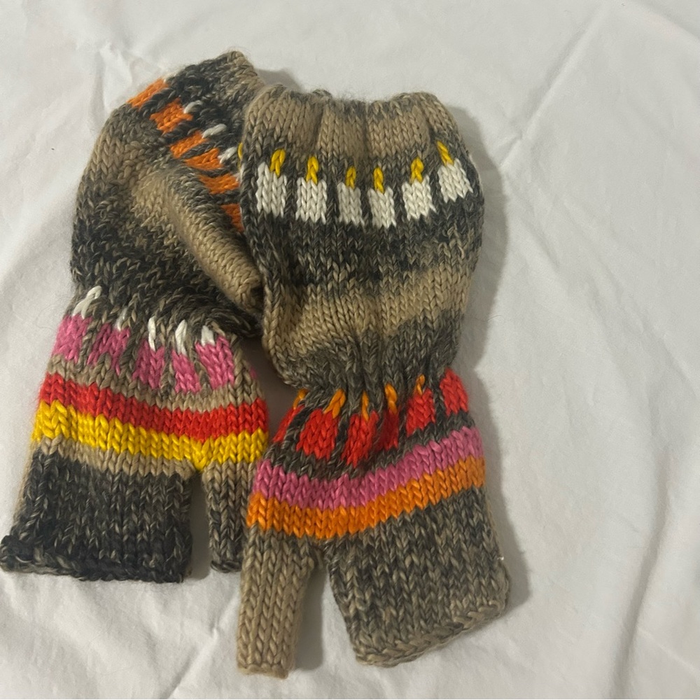 Knitted hand warmers/gloves NWOT
